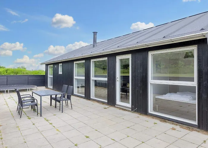 6 Person In בית נופש לוקן