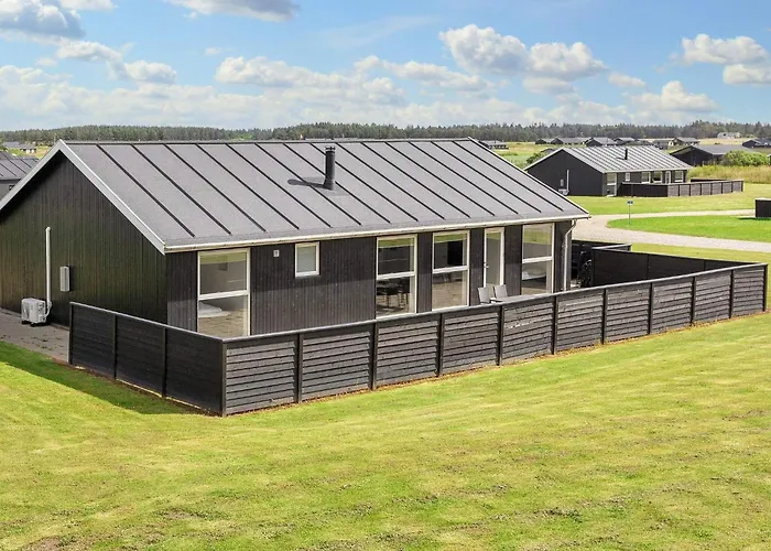 6 Person In בית נופש